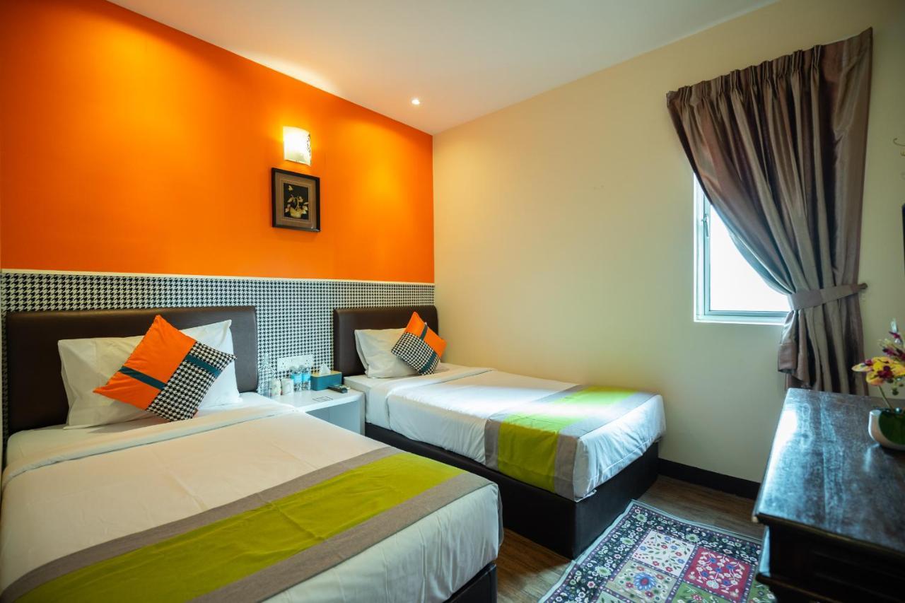 Link 2* George Town